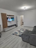 &Icirc;nchiriez apartament cu 2 camere, mobilier premium + loc de parcare, Etajul 2