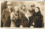 P3066N Fotografie de grup, femei, t&acirc;năr domn și ofițer rom&acirc;n, Dorohoi, perioada interbelică