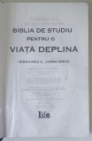 BIBLIA DE STUDIU PENTRU O VIATA DEPLINA , VERSIUNEA C. CORNILESCU , 1996 *PREZINTA URME DE UZURA