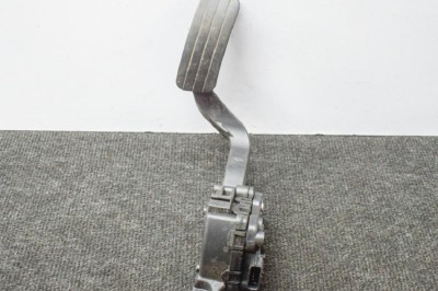 Pedala de accelerație RENAULT MASTER III Furgon FV 2016 OEM: 8200672372--C,8200672372,6PV009085 11316290 foto
