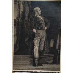 Fotografie, George Niculescu-Basu (1882-1964), in opera Mireasa Vanduta