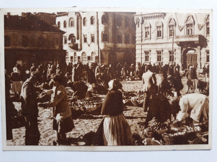 TIMISOARA - PIATA - ANUL 1950 - ANIMATIE SPECIFICA - SEPIA