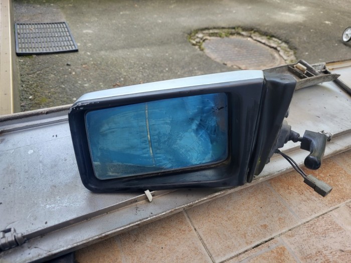 Oglindă st&acirc;nga Mercedes C190 W201 vintage