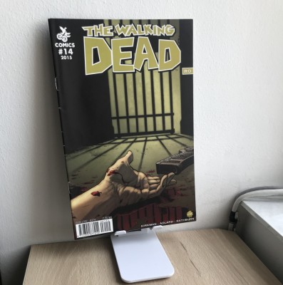 Bandă Desenată &amp;icirc;n Rom&amp;acirc;nă - The Walking Dead #14 (2015) foto
