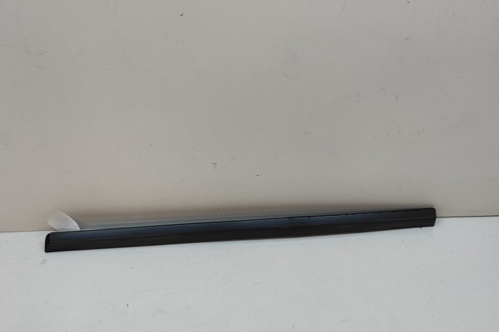 Bandou ușă dreapta față VOLVO S40 II MS 2005 OEM: 08694731,31213833 | 29828752