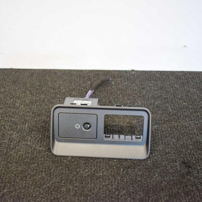 Panou de butoane LAND ROVER RANGE ROVER EVOQUE L538 2018 OEM: GJ32-11654-HB | 3997963