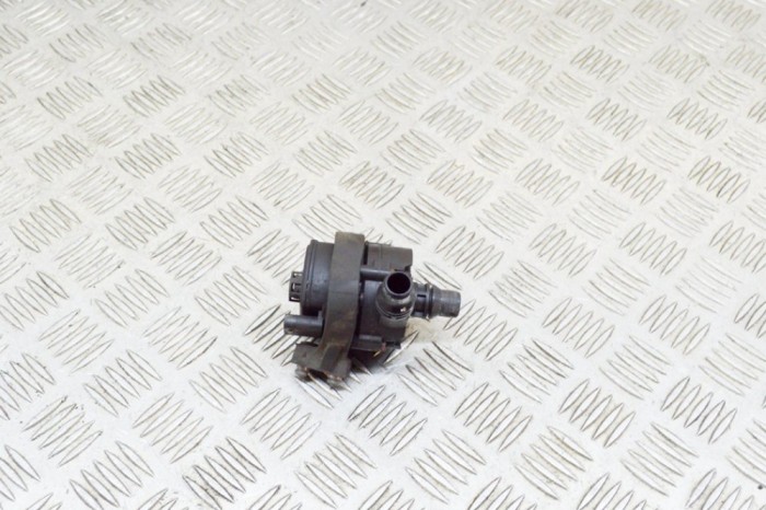 Pompa de apa auxiliara BMW i8 I12 2014 OEM: 0392023222,7643949 12204856