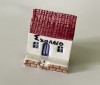 Căsuța &icirc;n miniatură din ceramică smălțuită, pictată manual, Grecia