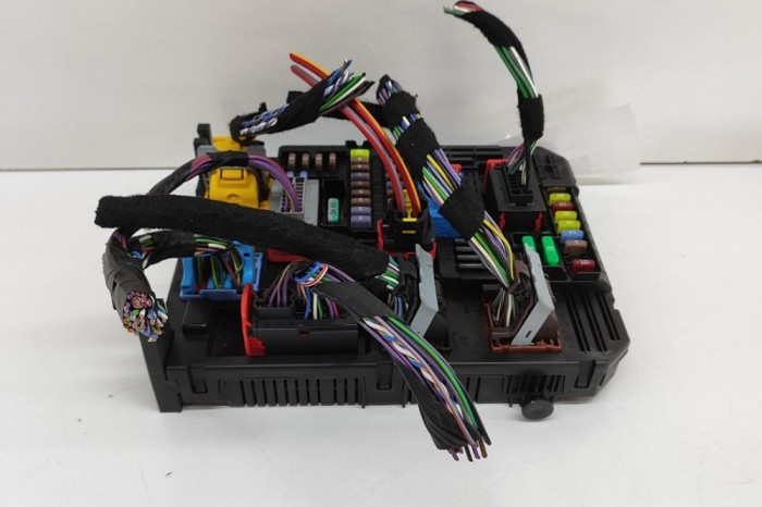 Modul panou de siguranțe CITRO&Euml;N C3 AIRCROSS II 2021 OEM: 9832880680 29506982