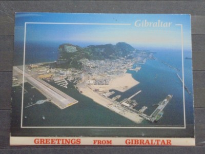 GIBRALTAR - VEDERE AERIANA A PENINSULEI CU PORTUL SI AEROPORTUL CONSTRUITE foto