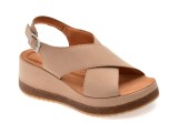 Cumpara ieftin Sandale CLARKS bej, KASSANDA STEP, din nabuc