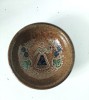 Farfurie ceramica decorativa, zgrafitata, femeie in costum popular, 15cm