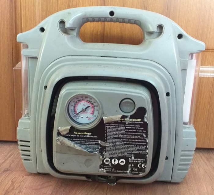 Robot pornire auto 3 in 1 Portable PowerPack Halfords 100 Okazii.ro