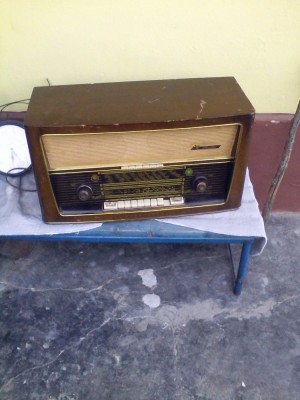 Radio vechi pe Lampi Nordmende Othello foto