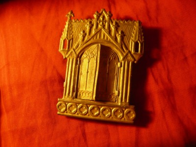 Iconita veche cu rama alama = poarta palat , dim. =7,7x6cm foto