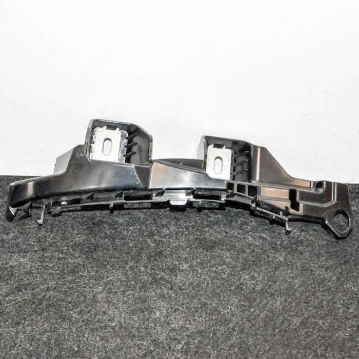 Suport bara de protecție dreapta spate MERCEDES-BENZ C W205 2014 OEM: A2058850465 3429068