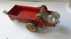 bnk jc Dinky 27c Massey Harris Manure Spreader foto