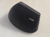 Mouse bluetooth Logitech MX Vertical, Gri, 4000 DPI- poze reale