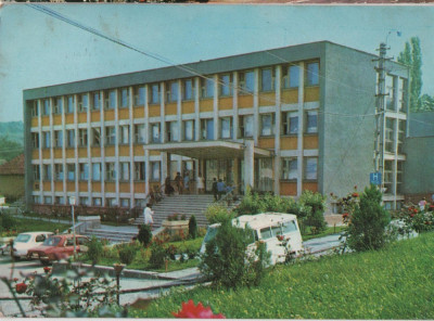 CPI B 11419 CARTE POSTALA - CEHU SILVANIEI. POLICLINICA ORASENEASCA, AUTO DACIA foto