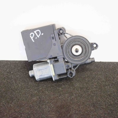 Motor macara geam ușă dreapta față VW PASSAT Variant B7 365 2011 OEM: 3AA959702A3AA8374623C0959792C0130822451 4118931 foto