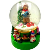 Decoratiune muzicala glob cu zapada, cu lumini si muzica, mos craciun, 15.5 cm, multicolor, Flippy