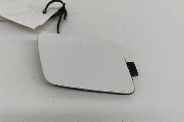 Capac c&acirc;rlig de remorcare bara de protecție față AUDI A6 4A2, C8 2019 OEM: 4K0807241 29856068