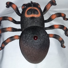 Jucarie Vintage din plastic-spider paianjen marima mare 30 cm,Stare foto,T.GRATU