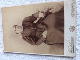 Fotografie veche atelier WALDERMANN , Bucharest ,anii 1900 , mama sefului BNR.dimensini 16cm x 11 cm .