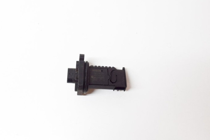 Debitmetru de aer BMW 3 F30, F80 2013 OEM: 0280218266,7602038 14544472