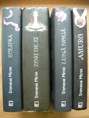 STEPHENIE MEYER - SAGA AMURG plus GAZDA - 5 volume ( rao, 2008 - 2009 )