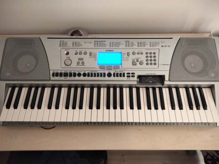 Orgă electronica Yamaha psr450