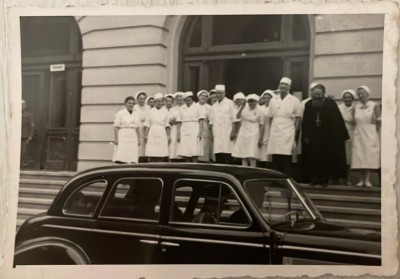 ani 40 Spitalul Sf Sava Bucuresti vizita M.S. Regina Elena / regalitate monarhie foto