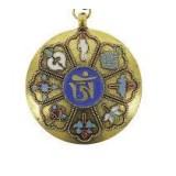 Amuleta aurie cu cele 8 simboluri tibetane, cu cele 12 zodii si silaba de