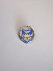 QW9 I 14 - Insigna - tematica heraldica - stema orasului Otopeni