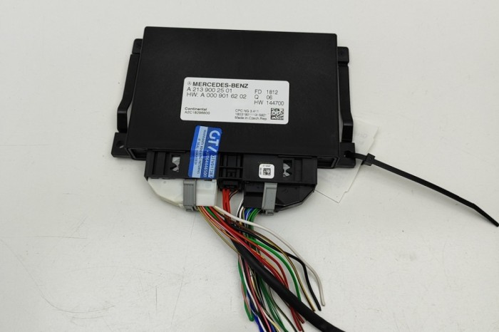 Unitate de control cutie de viteze MERCEDES-BENZ E T-Model S213 2018 OEM: A2139002501,A0009016202 30032393