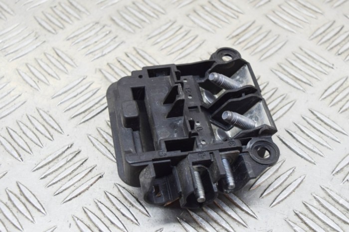 Siguranța de &icirc;ntrerupere baterie MERCEDES-BENZ E W213 2017 OEM: A2055451500,A2055451006 12088888