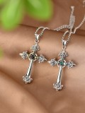 Cumpara ieftin Medalion Cruce din Argint 925 , zGothic Skull Onyx, , Design Baroc cu Detalii Aurii E i Piatra Neagra