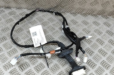 Cablaj ușă st&amp;acirc;nga spate TOYOTA YARIS CROSS MXP_ 2022 OEM: 82154-0DC50 28284600 foto