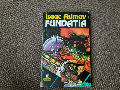 ISAAC ASIMOV FUNDATIA RF10/1 foto