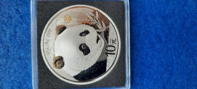 CHINA 10 YUAN 2018 ARGINT foto