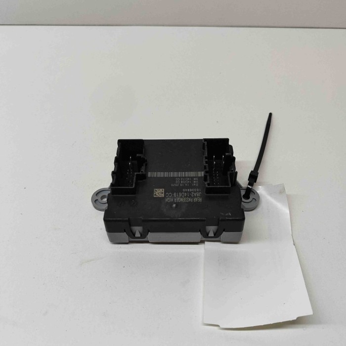 Modul de control ușă st&acirc;nga spate LAND ROVER RANGE ROVER VELAR L560 2020 OEM: J8A2-14D619-CC 22311907