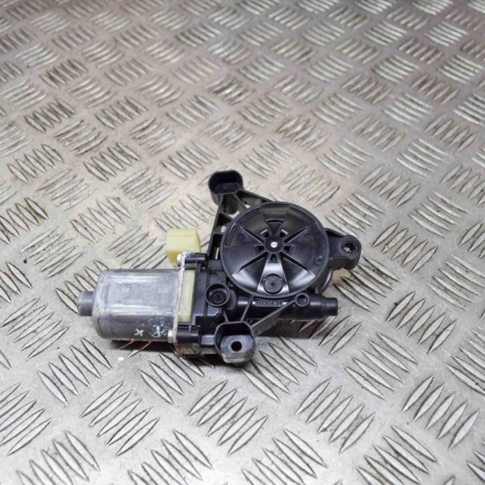 Motor macara geam ușă st&acirc;nga față AUDI Q3 F3 2019 OEM: 5Q0959802C,E850202102,0130822076 14620660