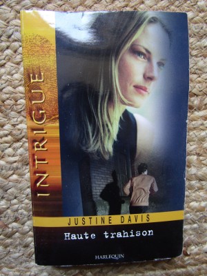 HAUTE TRAHISON - JUSTINE DAVIS foto