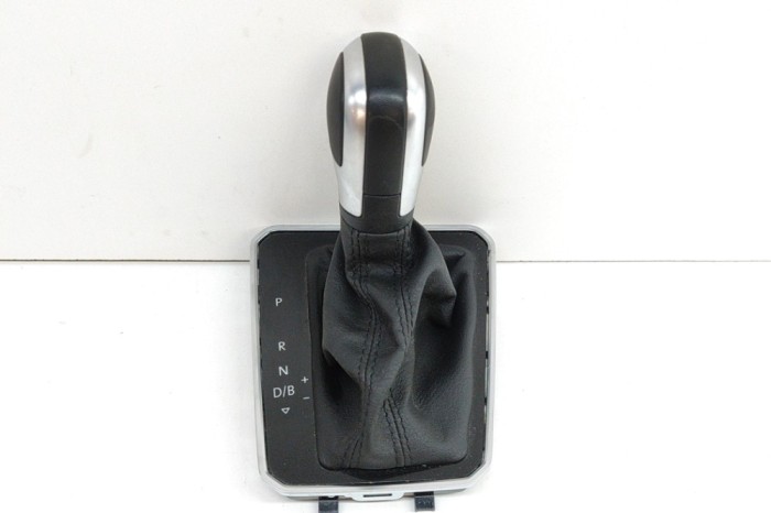 Nuca schimbător de viteze VW PASSAT Variant B8 3G5 2021 OEM: 3G1713203P | 25250564