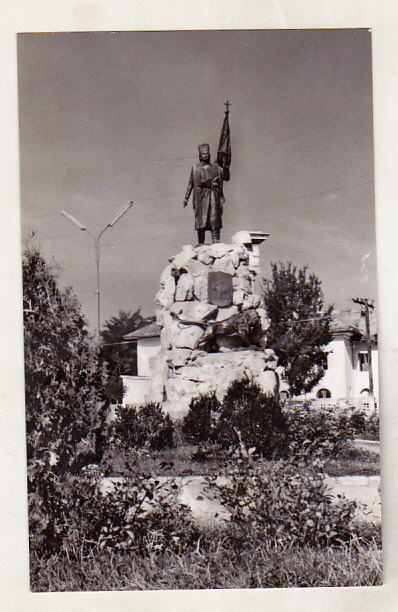 bnk cp Targu Jiu - Monumentul lui Tudor Vladimirescu - uzata