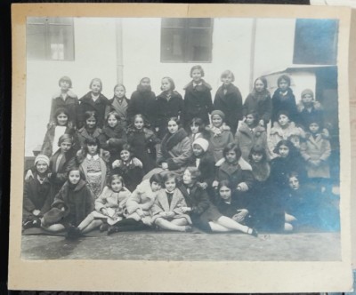 Fotografie pe carton, clasa IV primara nr.2 Timisoara, 1931 foto