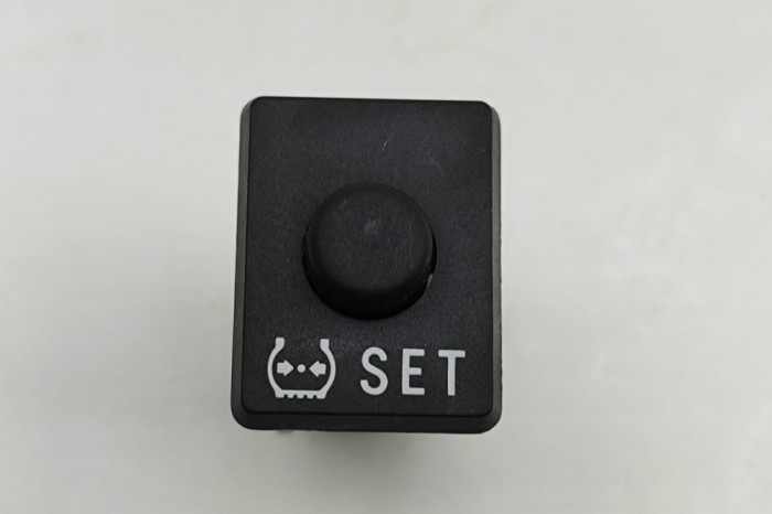Comutator TOYOTA LAND CRUISER _J15_ 2019 OEM: 84746-50010 30336094