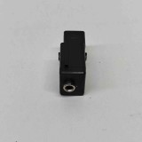 Port USB/AUX-In SKODA SUPERB III Estate 3V5 2017 OEM: 5Q0035724 | 22055129