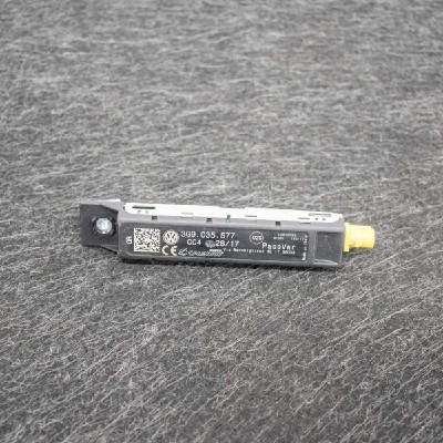 Amplificator de antena VW PASSAT Variant B8 3G5 2018 OEM: 3G9035577 | 3510588 foto