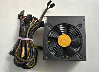 Sursa Chieftec Navitas Series GPM-650S, 80+ Gold 650W, 2 x 6+2 PCI-E foto